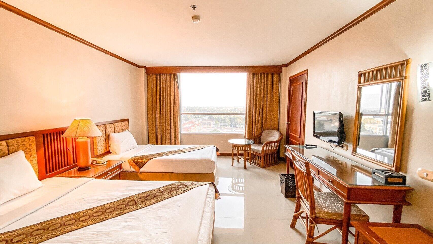 K Park Grand Hotel Sha Plus Certified Surat Thani Dış mekan fotoğraf