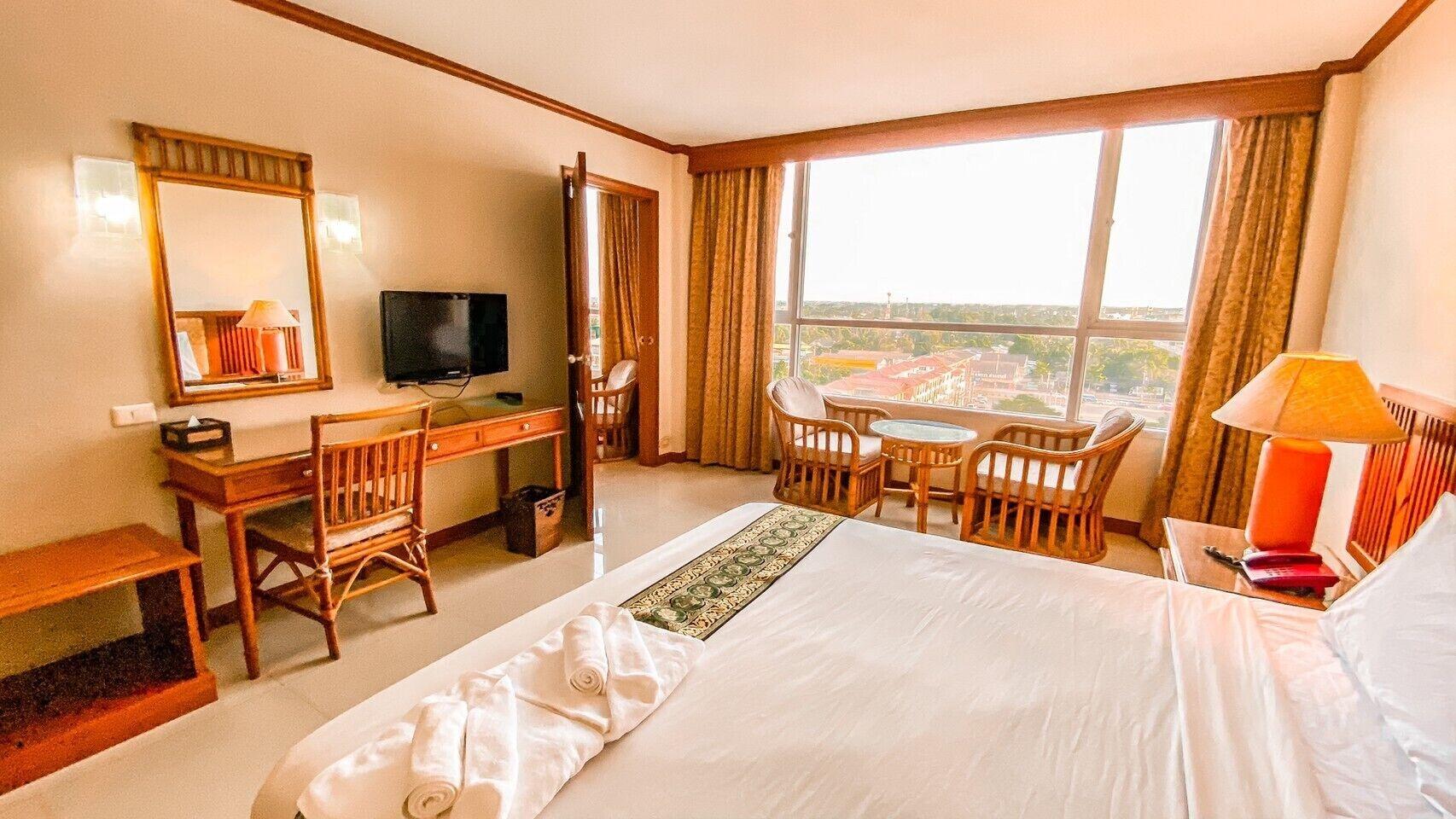K Park Grand Hotel Sha Plus Certified Surat Thani Dış mekan fotoğraf