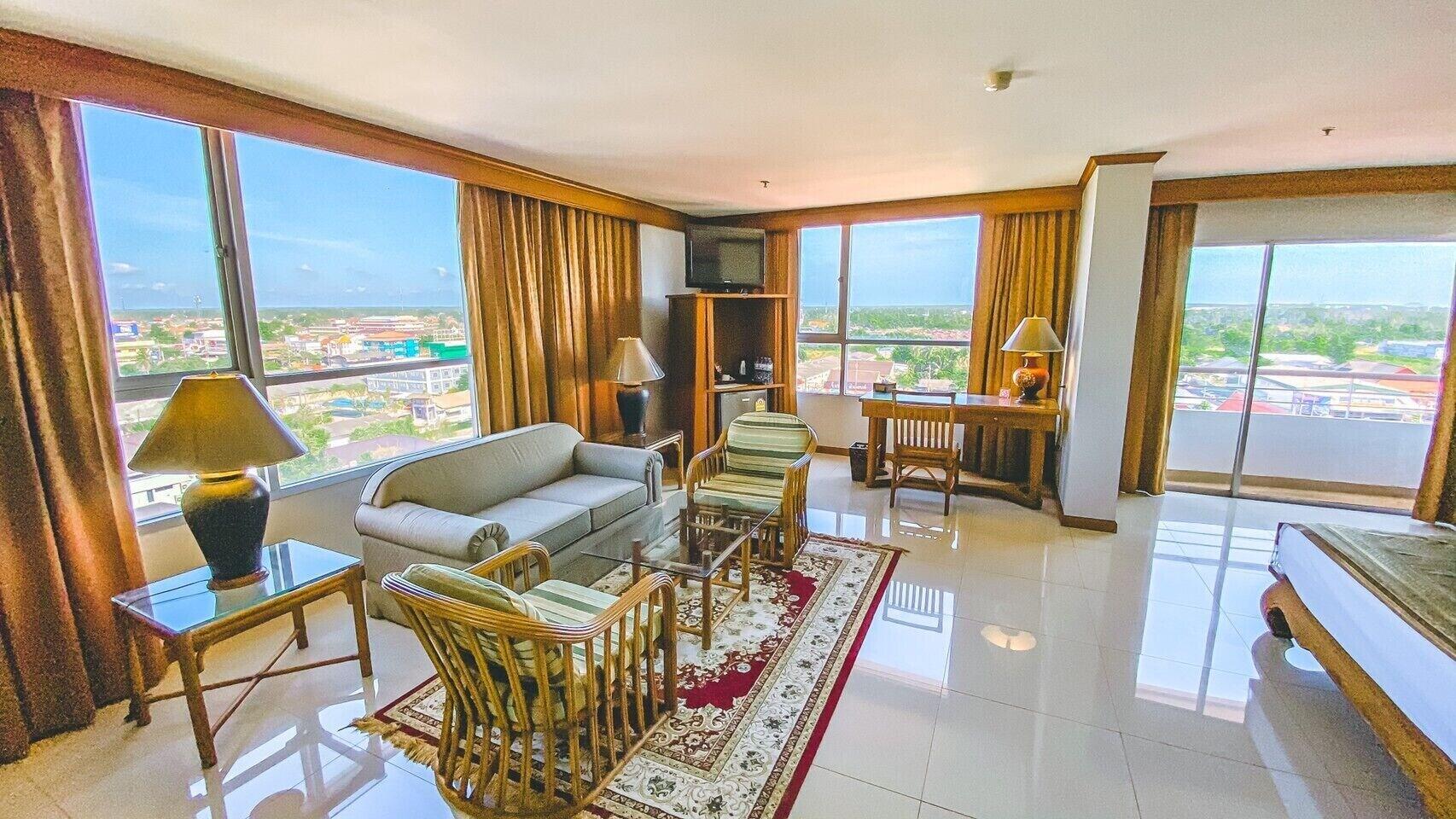 K Park Grand Hotel Sha Plus Certified Surat Thani Dış mekan fotoğraf