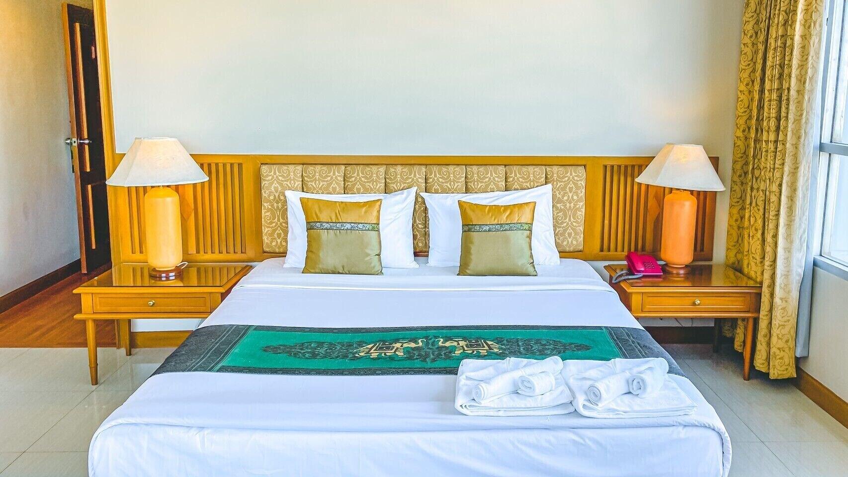 K Park Grand Hotel Sha Plus Certified Surat Thani Dış mekan fotoğraf